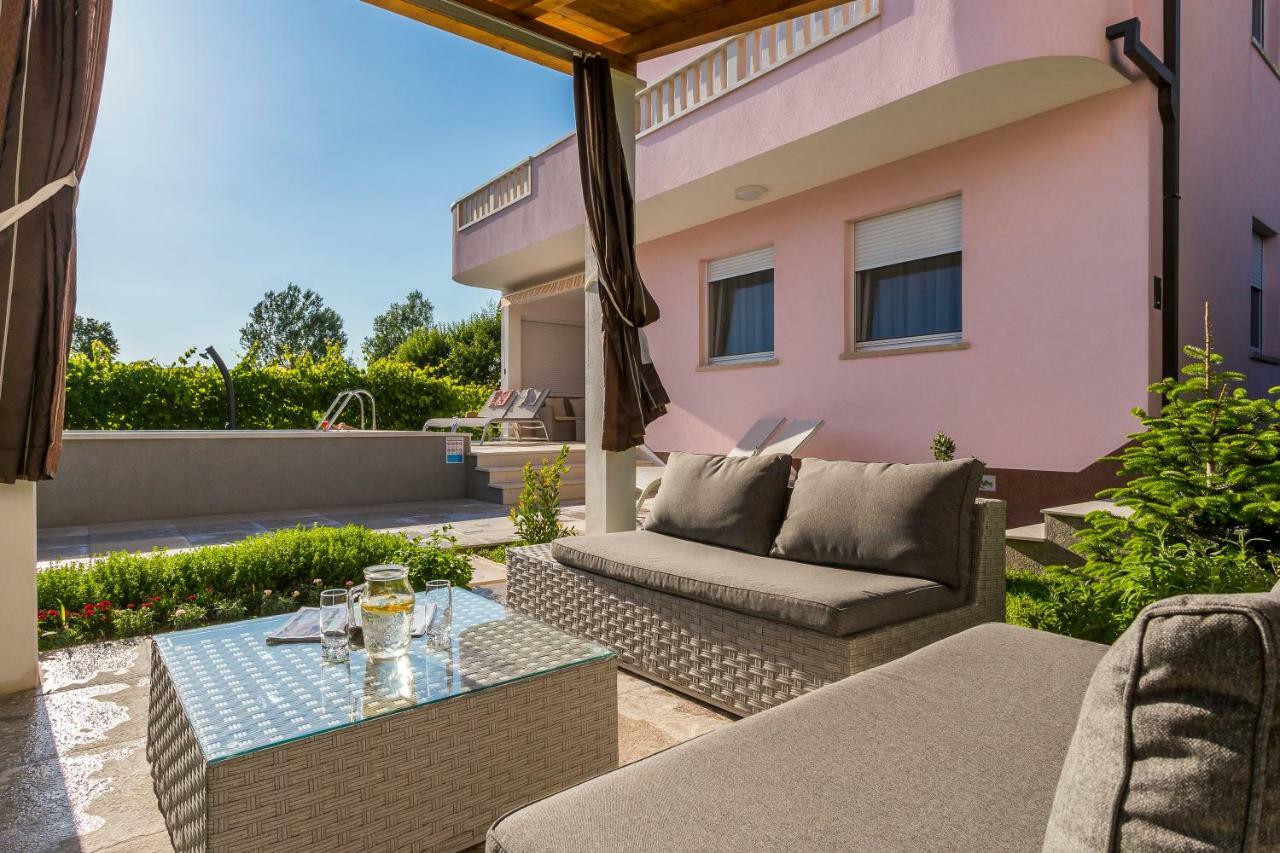Villa Sweet Home Marija With Heated Pool Split Exterior photo