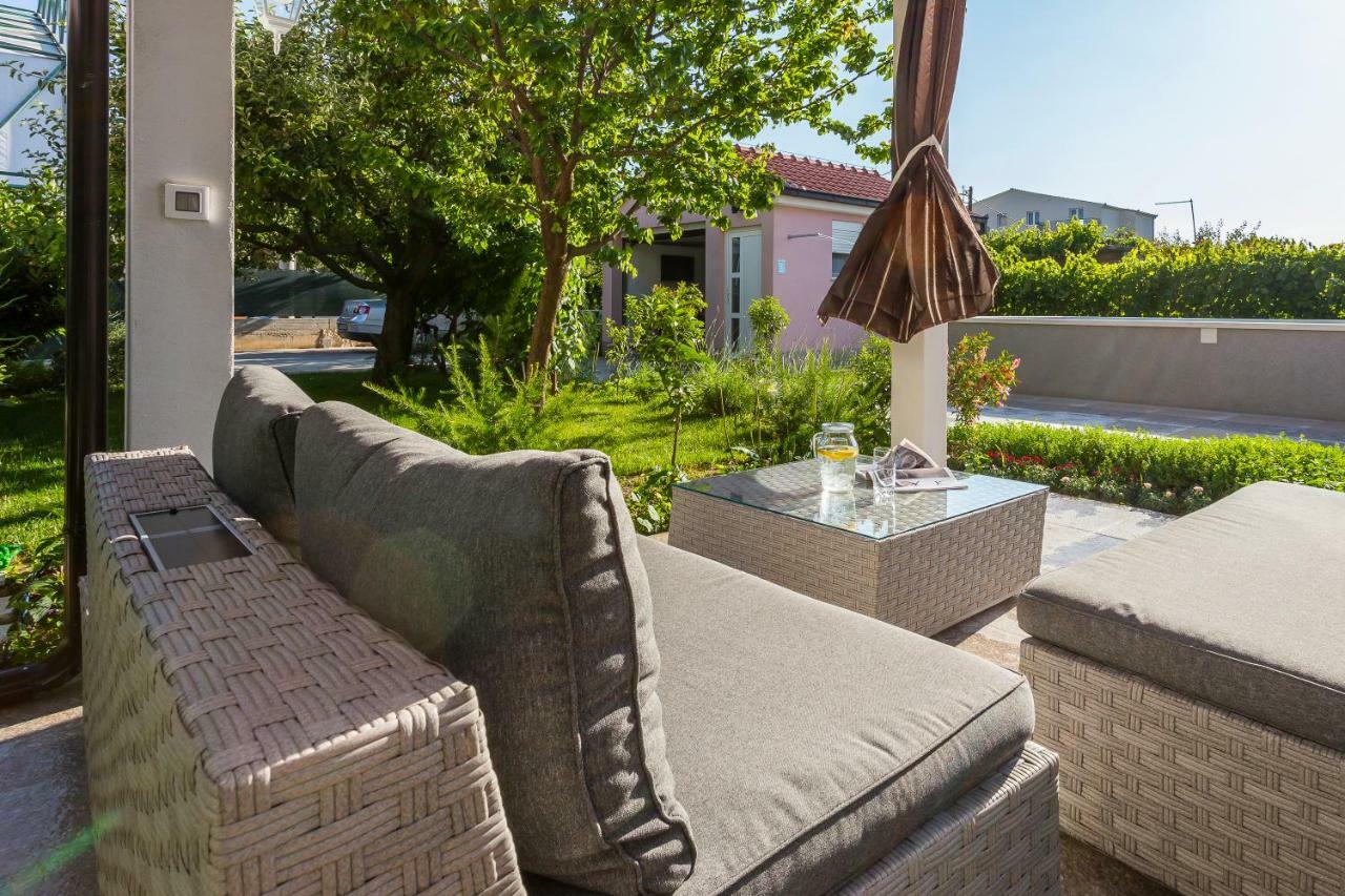 Villa Sweet Home Marija With Heated Pool Split Exterior photo