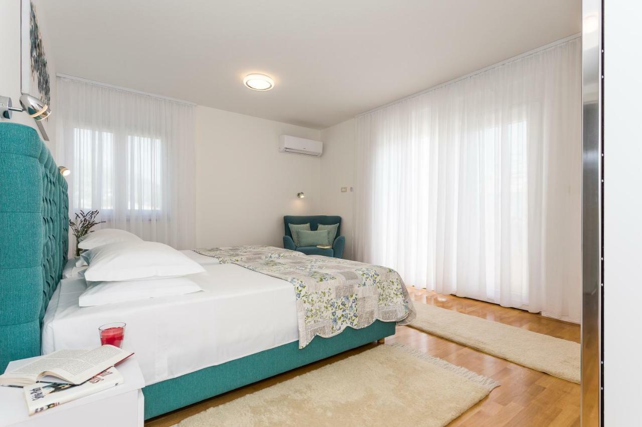 Villa Sweet Home Marija With Heated Pool Split Exterior photo
